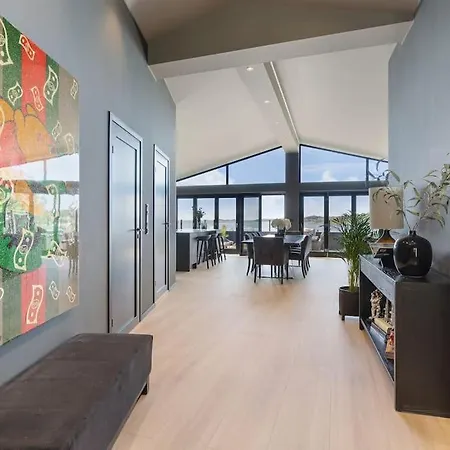 With Seaview * Larvik